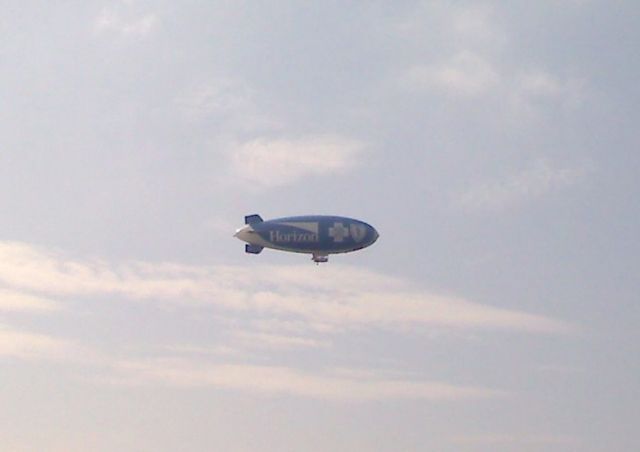 N614LG — - The Horizon blue Cross Blue Shield of New Jersey blimp flying over the beach at the Atlantic City Airshow 09