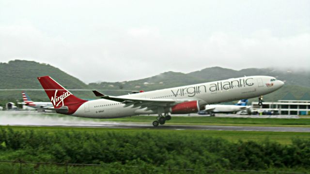 Airbus A330-300 (G-VRAY)