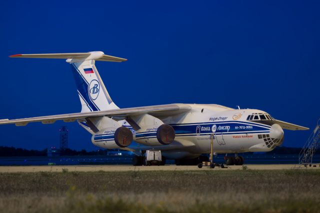 Ilyushin Il-76 (RA-76950)