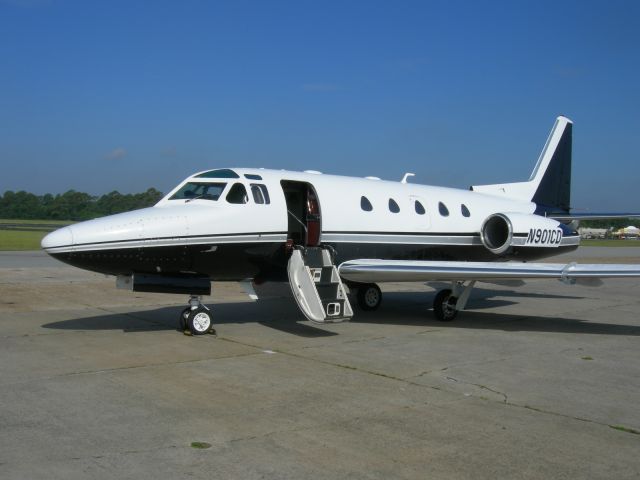 Diamond Twin Star (N901CD)