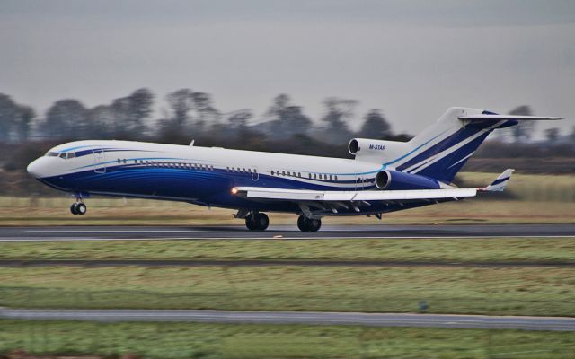 Boeing 727-100 (M-STAR) - starling aviation m-star b727 departing shannon 19/1/15.