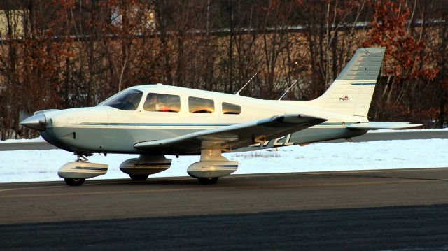 Piper Cherokee (N9272L)