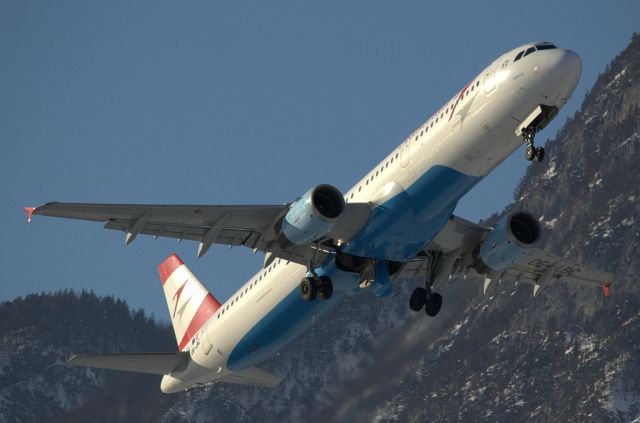 Airbus A321 (OE-LBC)