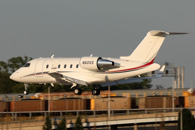 Canadair Challenger (N605S)