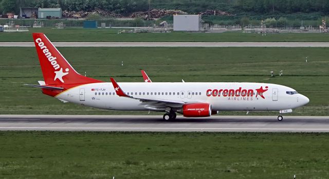 Boeing 737-800 (TC-TJV) - during take off at DUS/EDDL RWY 05L, 15.Apr.2022