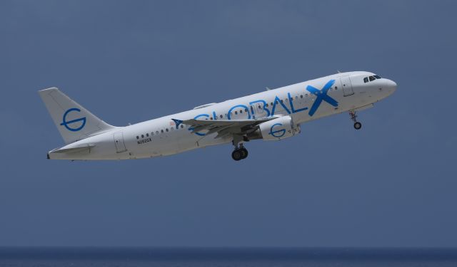 Airbus A320 (N282GX)