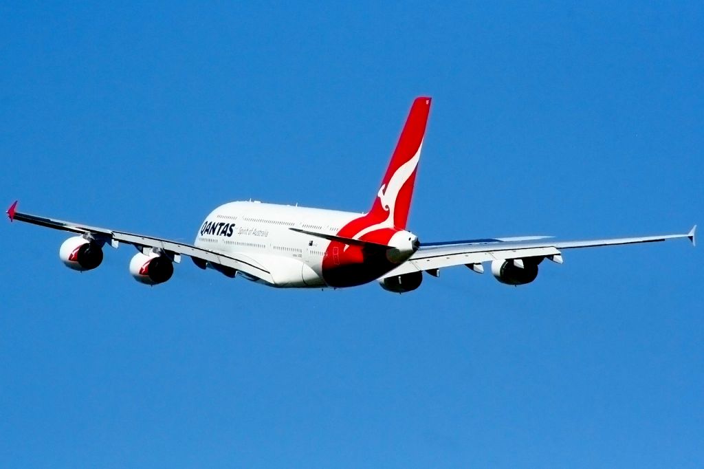 Airbus A380-800 (VH-OQF) - A nice shot of VH-OQF climbing out of RWY01 at Brisbane after a quick changeover.