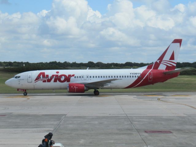 BOEING 737-400 (YV-3011)