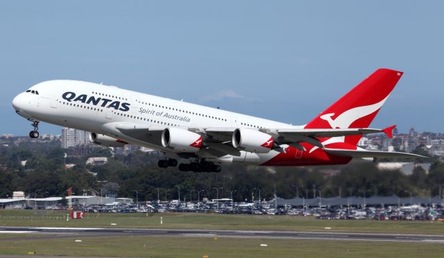 Airbus A380-800 (VH-OQH) - "Reginald Ansett" Departing Rwy 34L