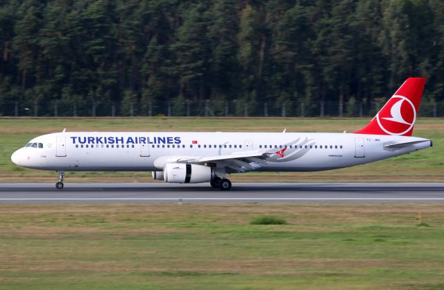 Airbus A321 (TC-JMH)