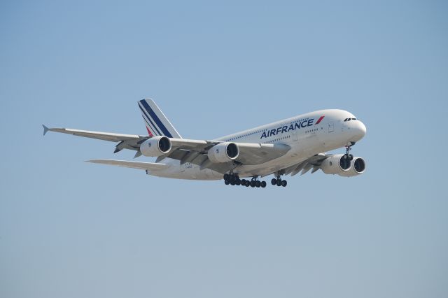 Airbus A380-800 (F-HPJC) - AIR FRANCE A380 APPR.24R.