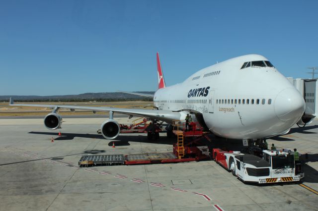 Boeing 747-400 (VH-OJD)