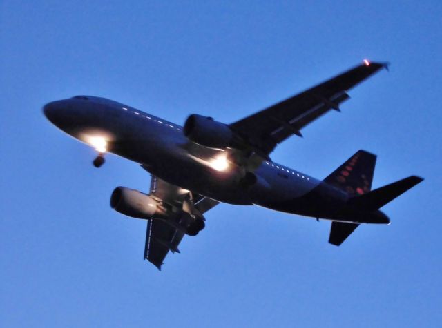 Airbus A319 (OO-SSA)