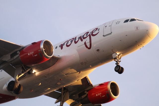 Airbus A319 (C-GBIM) - Air Canada Rouge on Final, Runway 24L  at KLAX