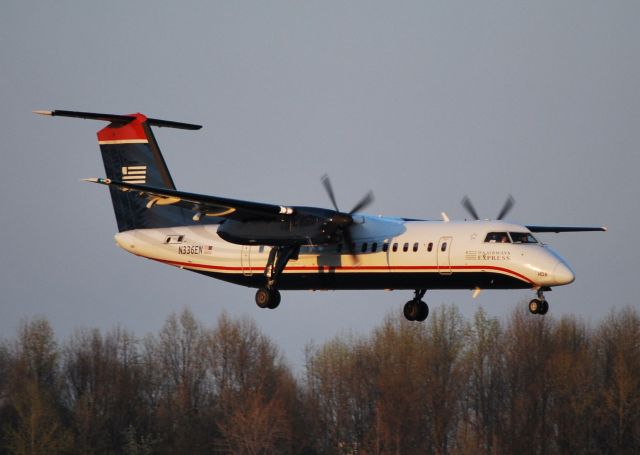 de Havilland Dash 8-300 (N336EN) - Arriving 18C - 3/18/11