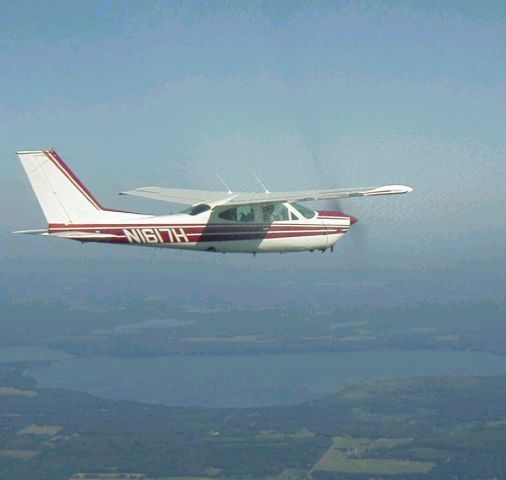 Cessna Cardinal (N1617H)