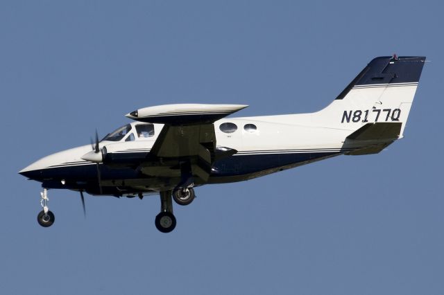 Cessna Chancellor (N8177Q) - Landing runway 36