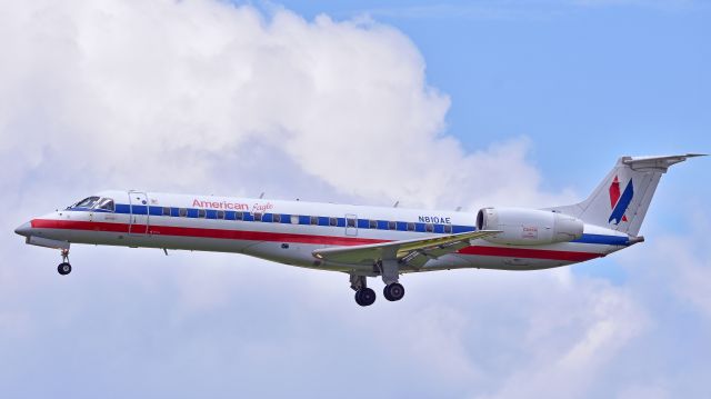 Embraer ERJ-135 (N810AE) - Envoy Air (American Eagle) Embraer ERJ-135 (N810AE) from KLGA arrives at KRDU Rwy 23R on 6/2/2018 at 12:32 pm