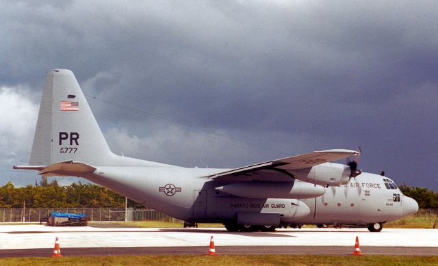 Lockheed C-130 Hercules (63-7777)