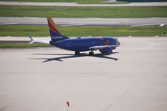 Boeing 737-700 (N409WN) - The Triple Crown visited Tampa.It was departing to St Louis (STL) with the callsign : SWA4718