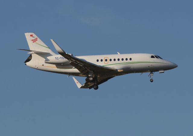 Dassault Falcon 2000 (TC-TOS)