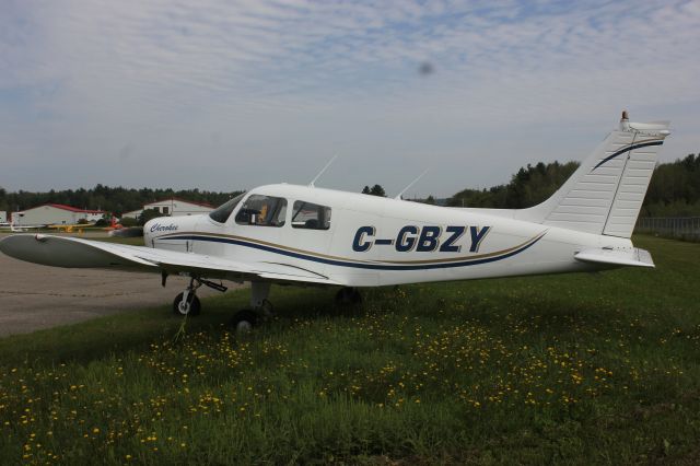 Piper Cherokee (C-GBZY) - Piper Cherokee PA-28-140 C-GBZY Aéroport de Lachute CSE4 25-08-2018