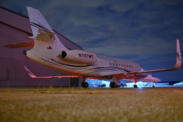 Dassault Falcon 2000 (N707MT)