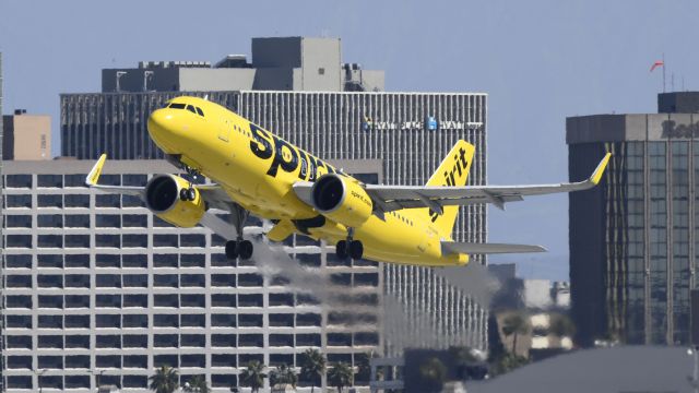 Airbus A320neo (N926NK) - Departing LAX on 25R