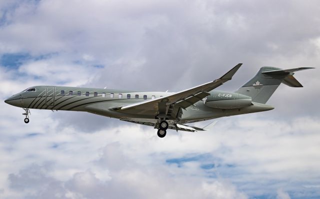 BOMBARDIER BD-700 Global 7500 (C-FJCB)