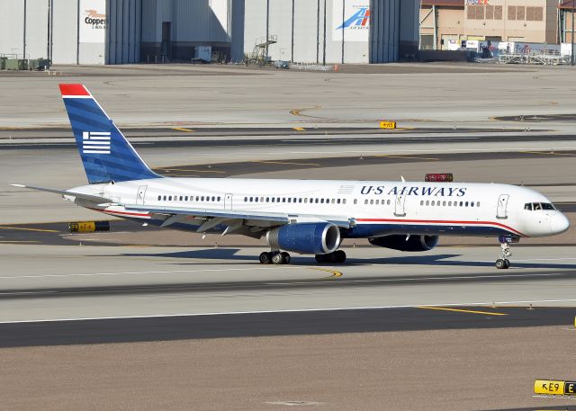 Boeing 757-200 (N902AW)