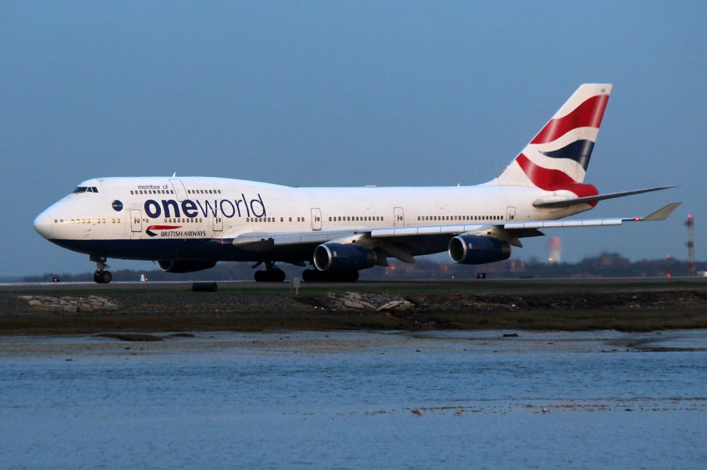 Boeing 747-400 (G-CIVD) - Speedbird 45 Bravo heading out for departure