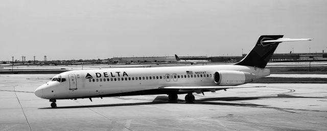 N927AT — - Taken 24 May 2022 as the jet was pushing back enroute to Detroit. Great to see one as they will soon be gone forever 