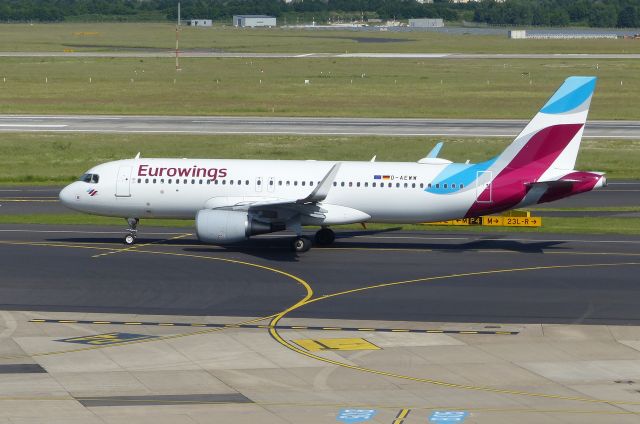 Airbus A320 (D-AEWW) - Date 26/05/18 c/n 7615