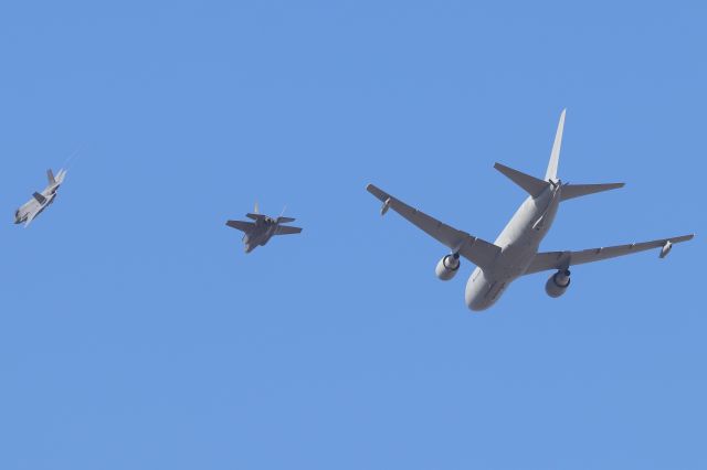APJ62227 — - 'Italian Air Force 3201' flight X 2 arriving from Lajes Air Base