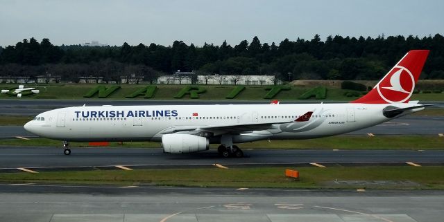 Airbus A330-300 (TC-JNJ)