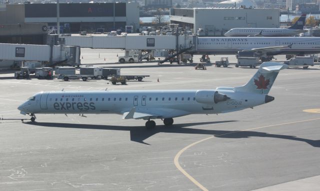 Canadair Regional Jet CRJ-900 (C-GOJZ)