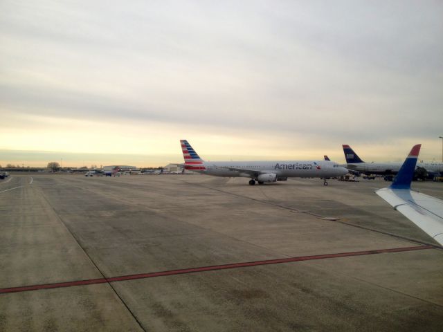 Airbus A321 (N916US) - 2-13-15