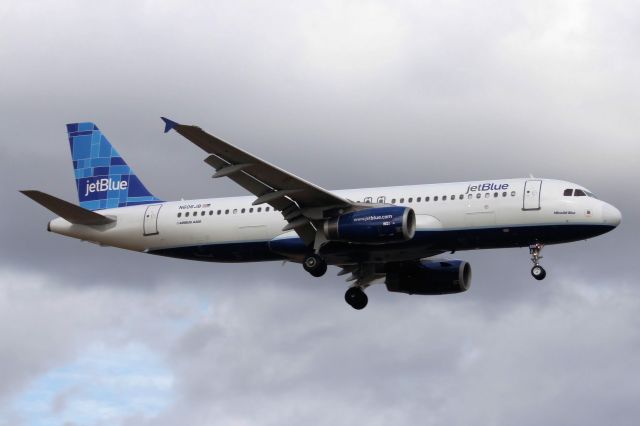 Airbus A320 (N606JB) - "Idlewild Blue" (01-29-2011)
