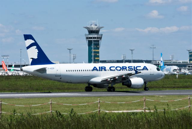 Airbus A320 (F-HZDP)