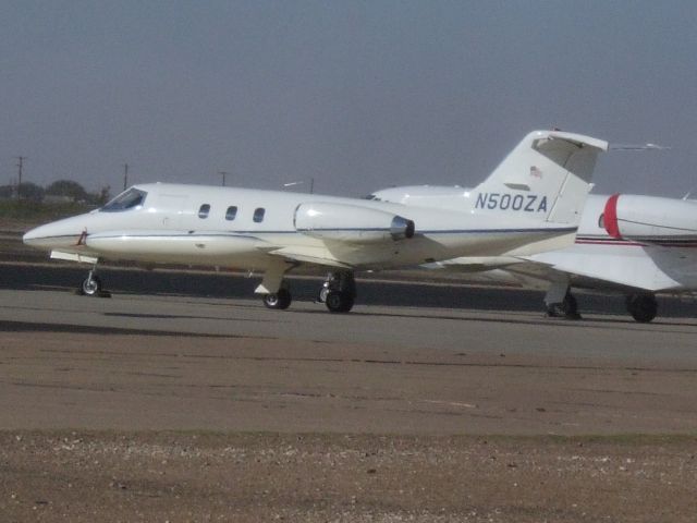 Learjet 24 (N500ZA)