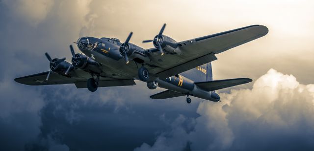 Boeing B-17 Flying Fortress —