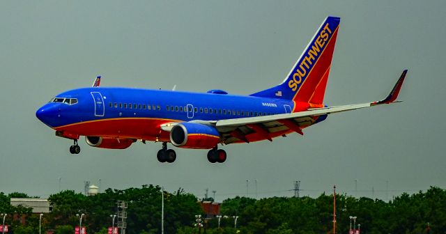 Boeing 737-700 (N486WN) - N486WN Southwest Airlines Boeing 737-7H4 s/n 33852 - Chicago Midway International Airport (IATA: MDW, ICAO: KMDW, FAA LID: MDWbr /Photo: TDelCorobr /July 12, 2018