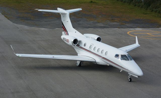 Embraer Phenom 300 (EJA314)