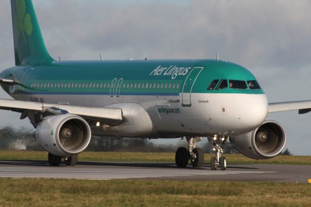 Airbus A320 (EI-DEH) - Taken 8-2-2009