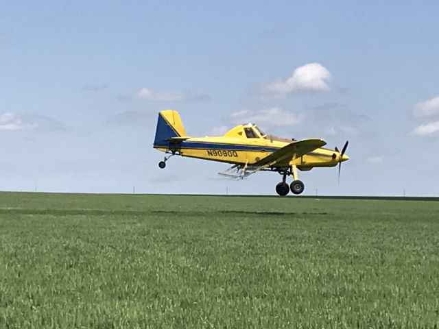 AIR TRACTOR AT-503 (N9090Q)