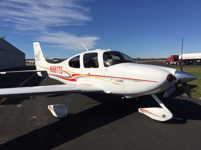 Cirrus SR-22 (N861TS)