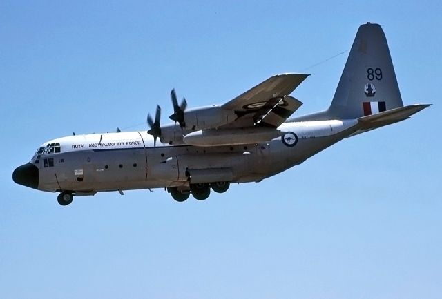 A97189 — - AUSTRALIA - AIR FORCE - LOCKHEED C-130E (L382) HERCULES - REG A97-189 (CN 382-4189) - EDINBURGH RAAF BASE ADELIADE SA. AUSTRALIA - YPED (3/11/1981)