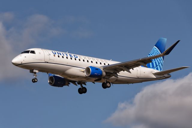 Embraer 175 (N758YX) - 28th October, 2023:  On short finals to runway 24R at Toronto's Pearson International Airport.