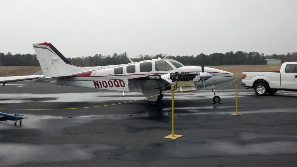 Beechcraft Baron (58) (N100QD)