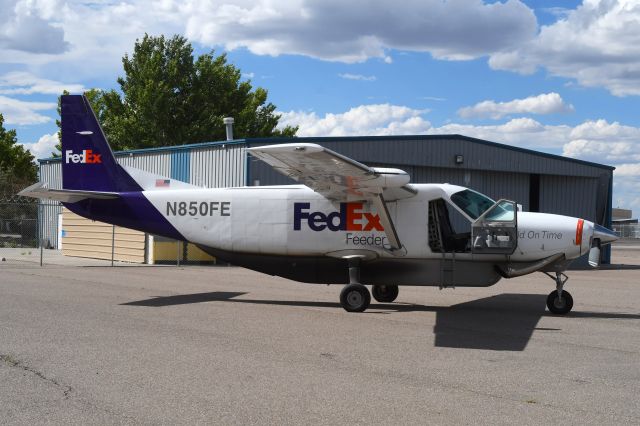 Cessna Caravan (N850FE)